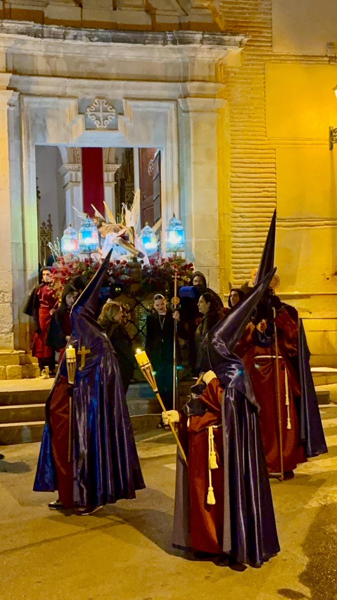 CofradiaLas's tweet photo. Procesión viernes santo de Abanilla cofradía del santísimo cristo de las ánimas https://t.co/jBj4R2o5X1