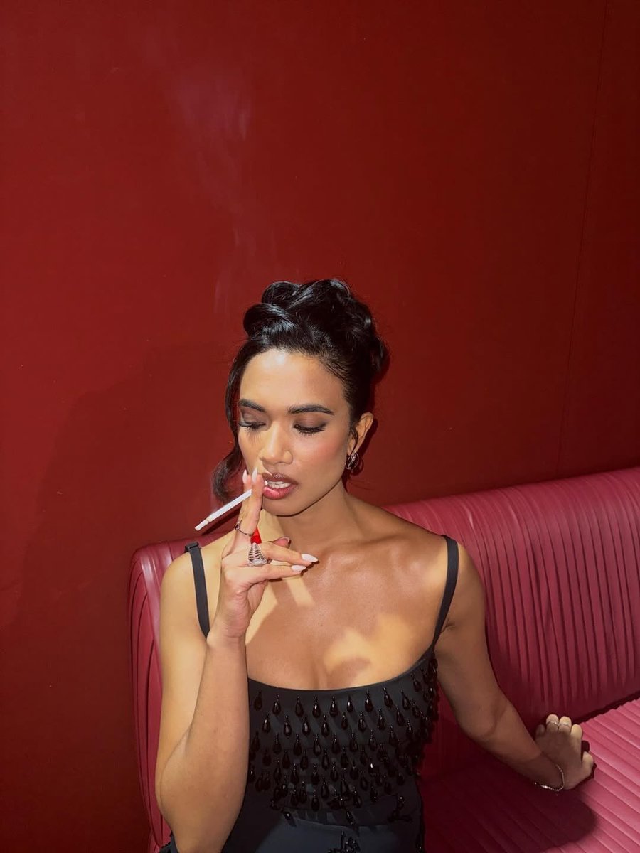 ava Ი𐑼 tweet media