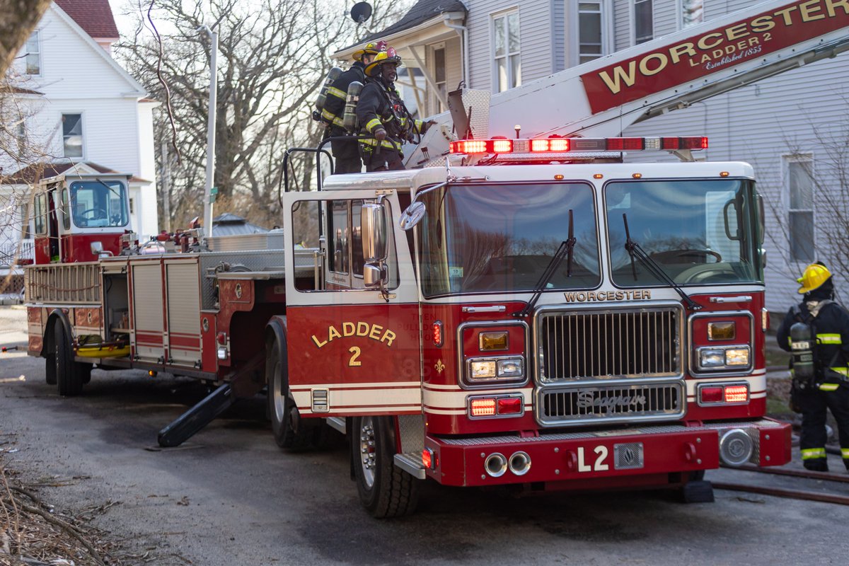 857_Fire_Photography tweet media