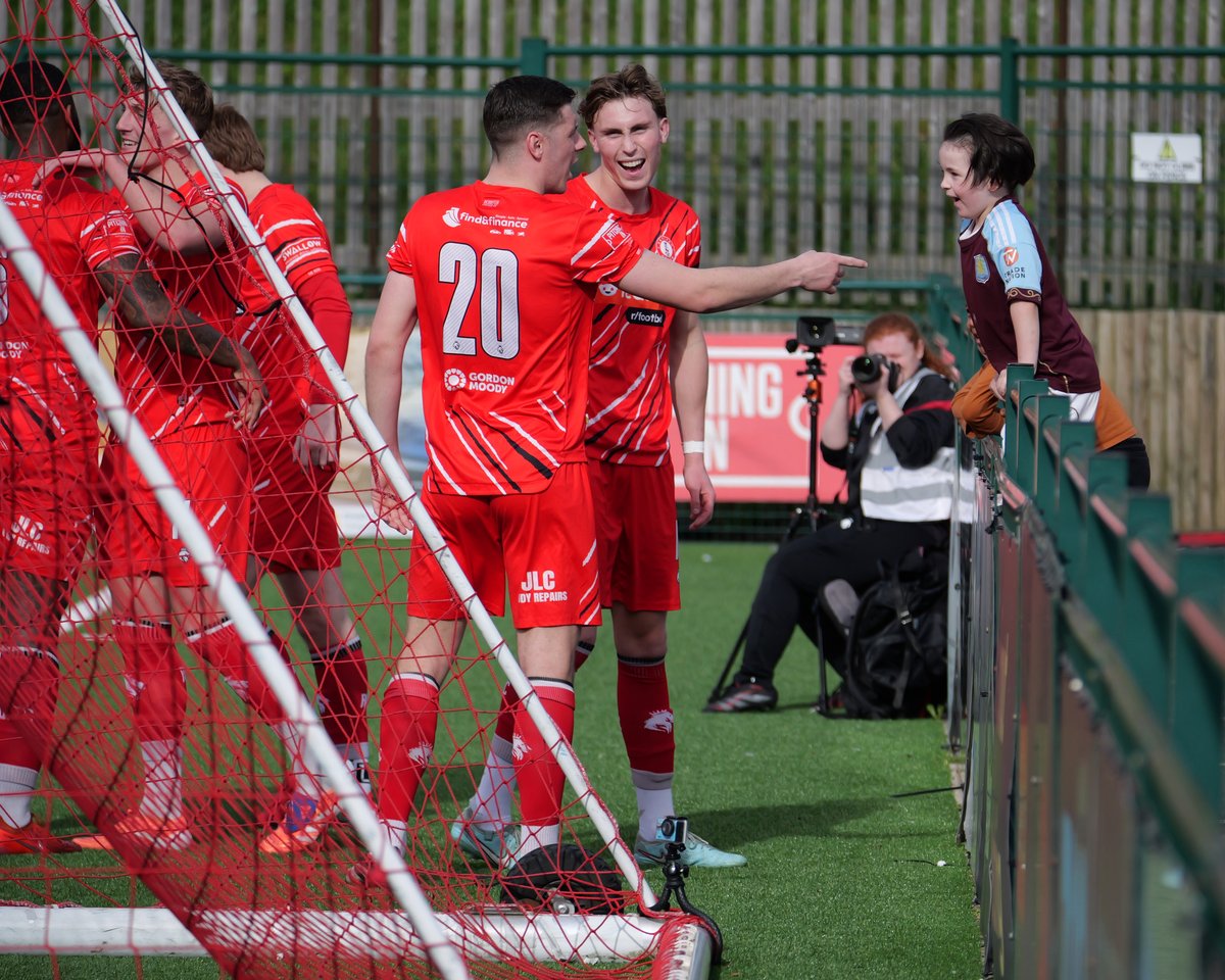 RedditchUtd's tweet photo. This is why you should choose non-league 🫶

Celebrate with the players, beer on the terrace, no VAR, it's authentic &amp; raw, you're not just a number.

With Villa, Wolves, Blues &amp; WBA all not playing on Sat 11th April, why not give it a try?

🔗 Join us: https://t.co/ETE4gpKZkL https://t.co/D37y5gydYS