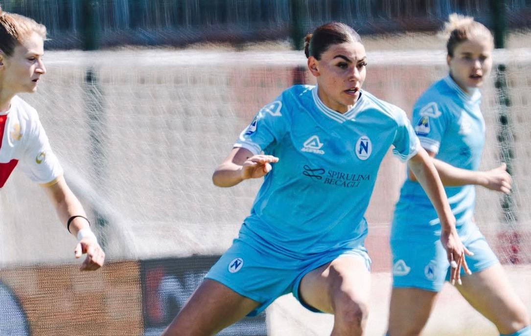 WomenFootballN_'s tweet image. Esordio in #SerieAWomen per Alessia #DAngelo con il #NapoliWomen 👏🔥❤️

Dal vivaio azzurro alla prima squadra, il sogno realizzato della classe 2006 💭

#WFN
