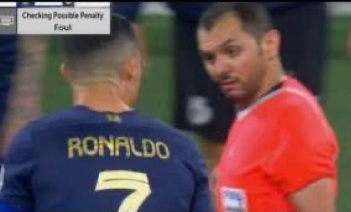 1 .. نـادر tweet media