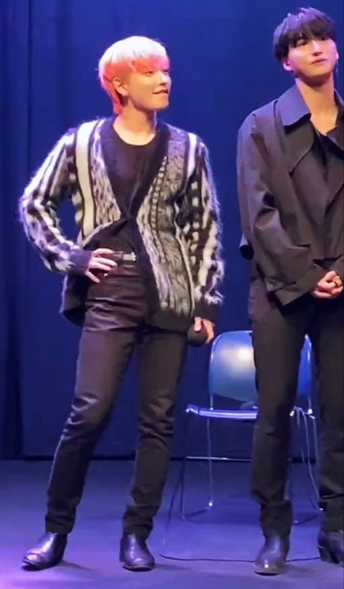 somi 🕸️ tweet media