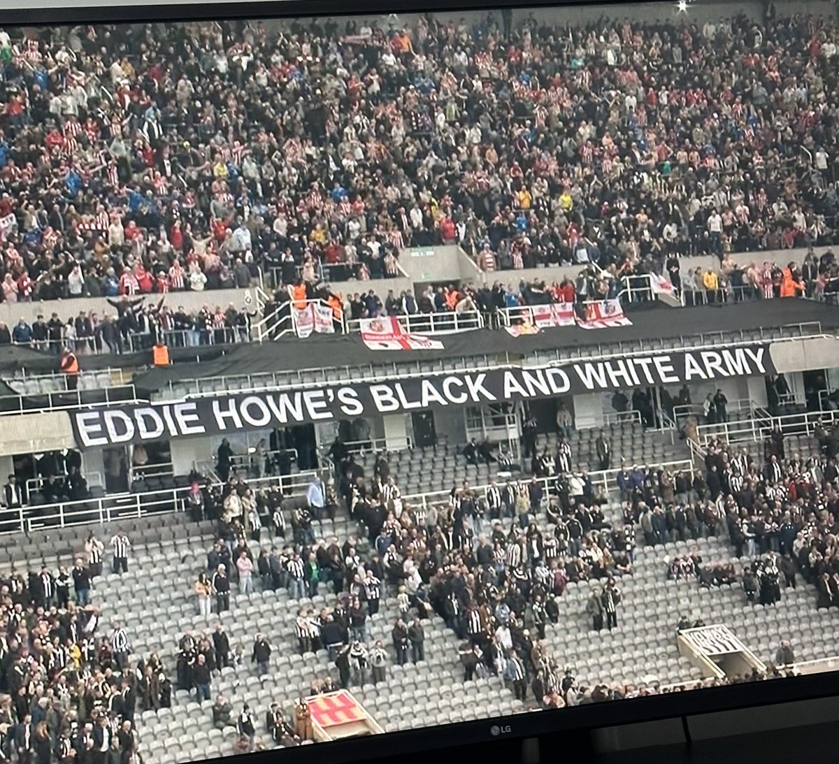 #hawaythelads tweet media