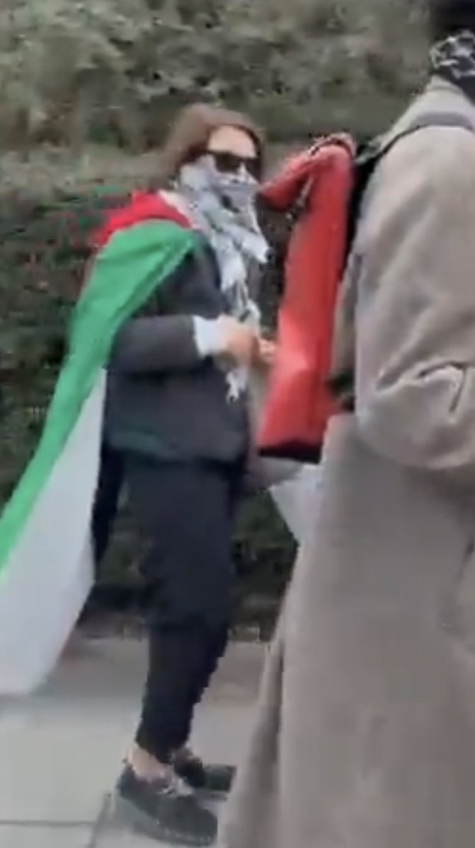 Cheryl David tweet media