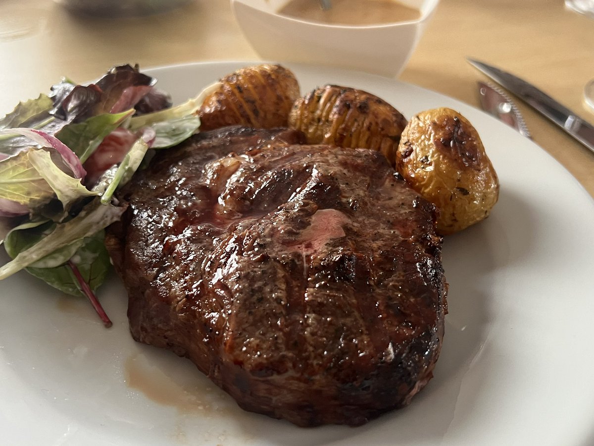 Bootlegger tweet media