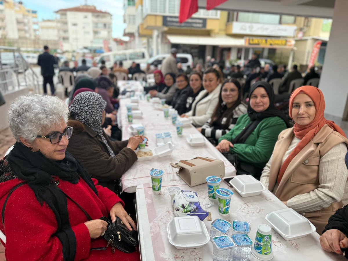 Ak parti Finike Kadın kolları başkanımız Tuğba kiriş ve yönetimi olarak 
Cumhurittifakı Milliyetçi Hareket Parti Finike teşkilatının düzenlemiş olduğu Merhum Alpaslan Türkeş’in  29.yıl dönümü  duasına katıldım sağladık
<a href="/alicetin_07/">Ali Çetin</a> 
<a href="/GlinZboz/">Gülçin Özboz🇹🇷🇹🇷</a> 
<a href="/HakannnBayar/">HakanBayar🇹🇷</a> 
<a href="/AriciKiris/">TUĞBA ARICI KİRİŞ</a>