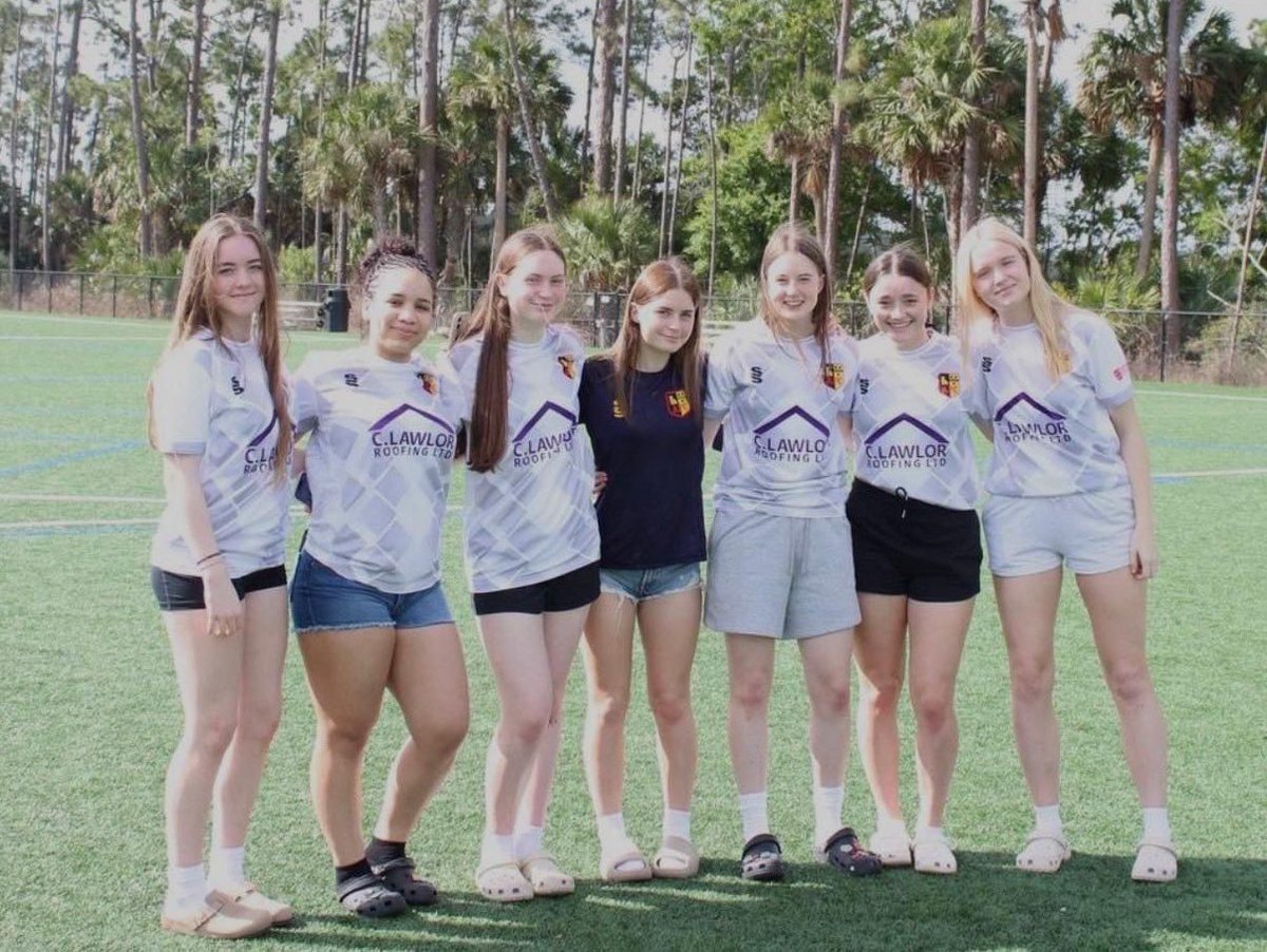 AlvechurchWomen's tweet photo. The U18’s team proudly representing Alvechurch in America for the next week or so - playing games against some of the States’ teams across their time there! 🇺🇸

Hope you’re having a great time, girls! Keep smashing it! 🙌

🟡⚫️ | #AlvechurchWomen | #AWFC https://t.co/nULatP67Fd