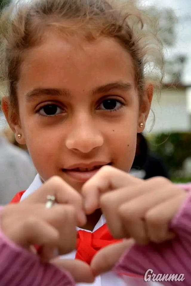 LolitA★☭★ tweet media