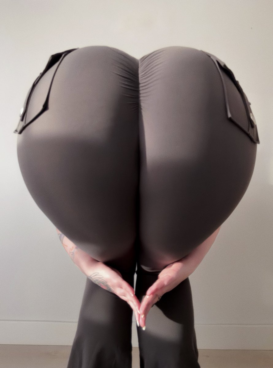 Nika 🐈 tweet media