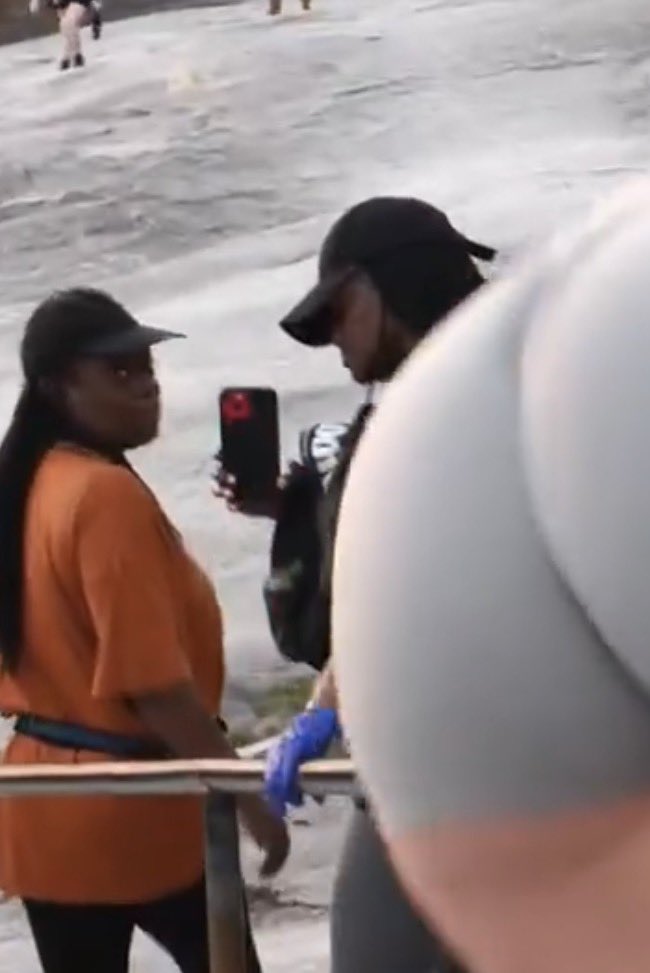 Garlic. 🧄 tweet media