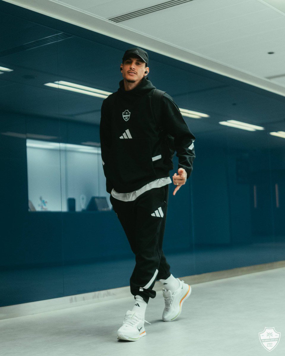 ستوديو الاهلي tweet media