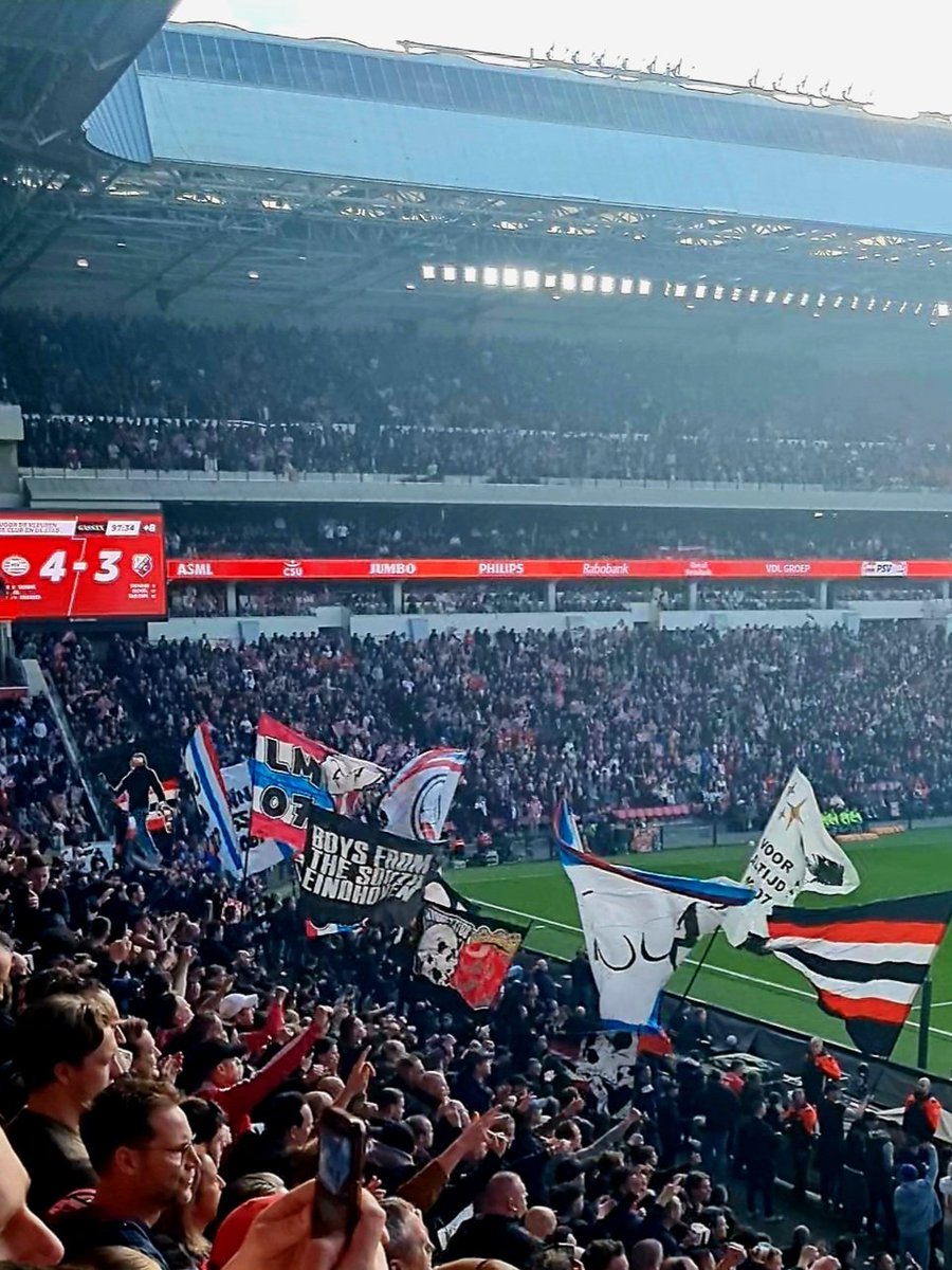 PintenEnPunten's tweet photo. ๐
04/04/2026 - Wedstrijd 22
๐ณ๐ฑ @PSV - @fcutrecht
โฝ๏ธ 4-3
๐@Eredivisie
๐ Philips Stadion, Eindhoven
โ
๏ธ Pinten ๐ป
โ
๏ธ Punten 3๏ธโฃ
Winst. Vraag niet hoe.
#RoadTo27 #PSVUTR #PSVFCU #PSV https://t.co/9CbfZakt7O