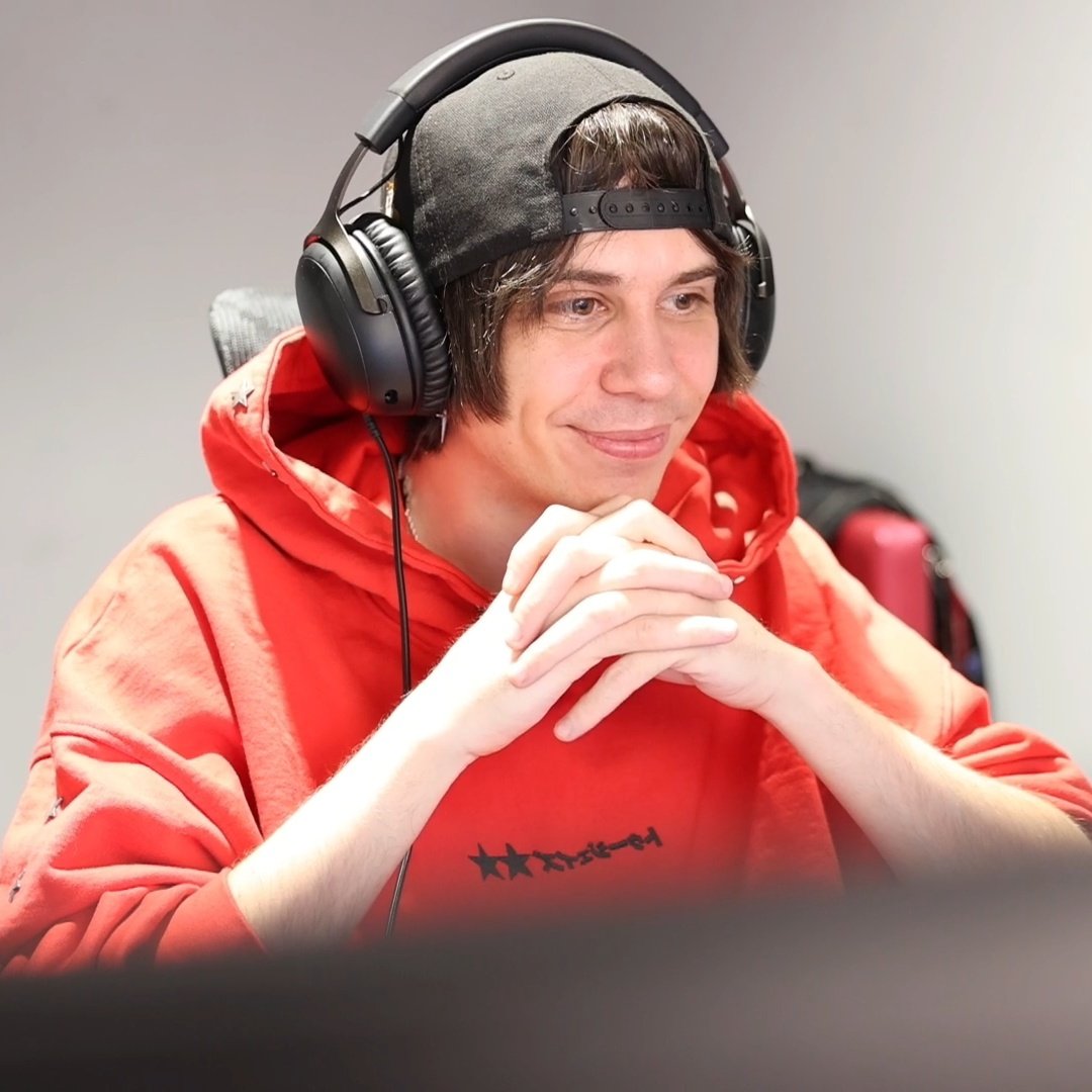 ro 𓆩𓆪 tweet media