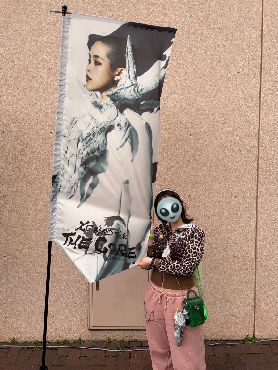 coconalphaz's tweet photo. 福岡で、COCONAサイン会初参加💚
どうしても伝えたかった感謝と想いを受け止めてもらえて、ありがたすぎるお言葉まで頂けて幸せすぎました🥲

自己満レポツリーに貼ります📝

#XG_WorldTour_THECORE_FUKUOKA

周りのALPHAZさん全員めちゃ優しくて温かくて愛でした🥹❤️‍🔥おかげで緊張しすぎず話せました！ https://t.co/P4qBG1nM51