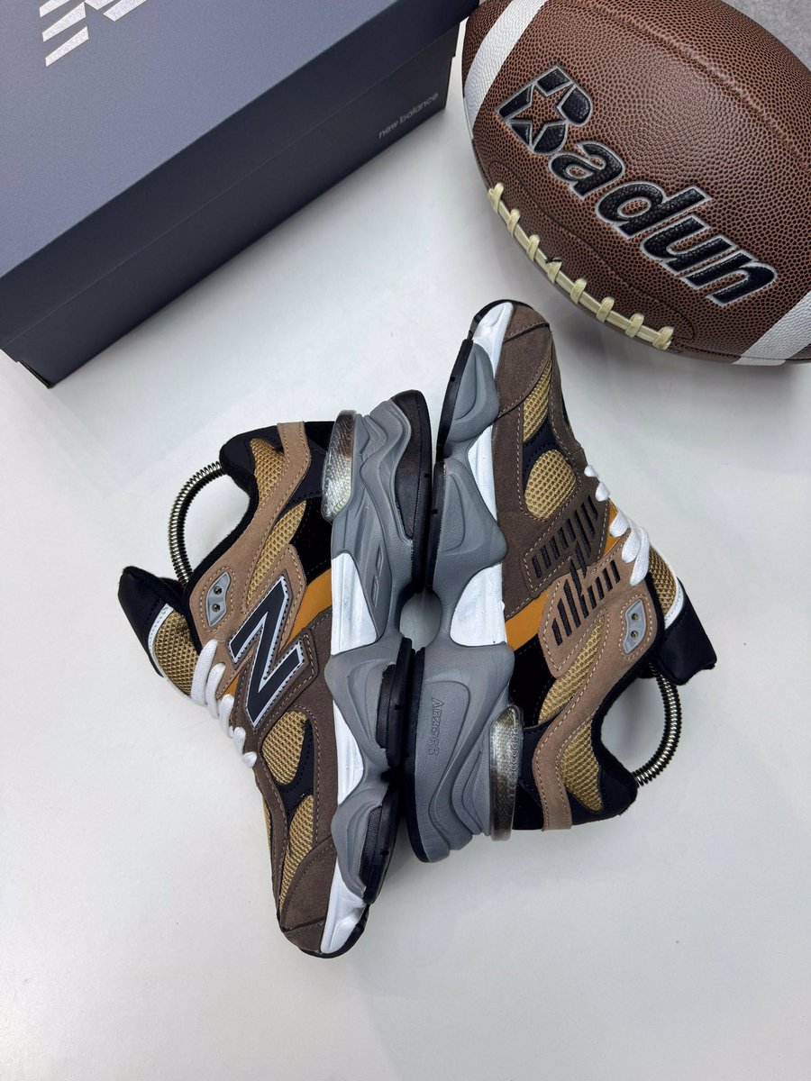 Adanneyaa's tweet photo. NEW BALANCE 9060 DARK MUSHROOM

Sizes; 40-45

Price; 65k https://t.co/QqIE181Tr1