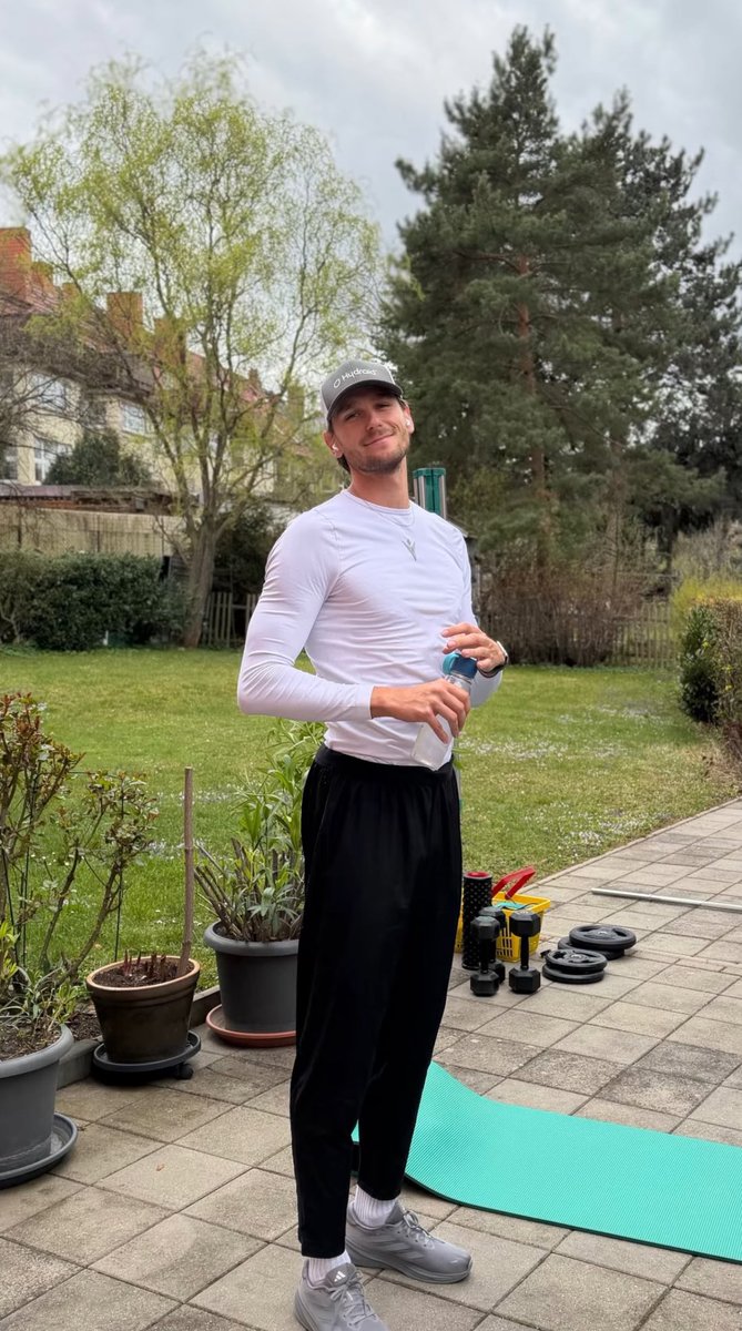 ʟᴇɪᴘᴢɪɢ ʟɪᴏɴ tweet media