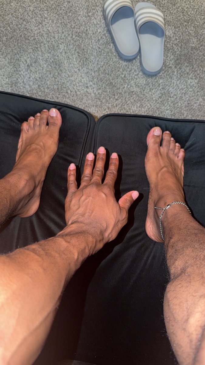 𝐀𝐯𝐞𝐫𝐢 tweet media