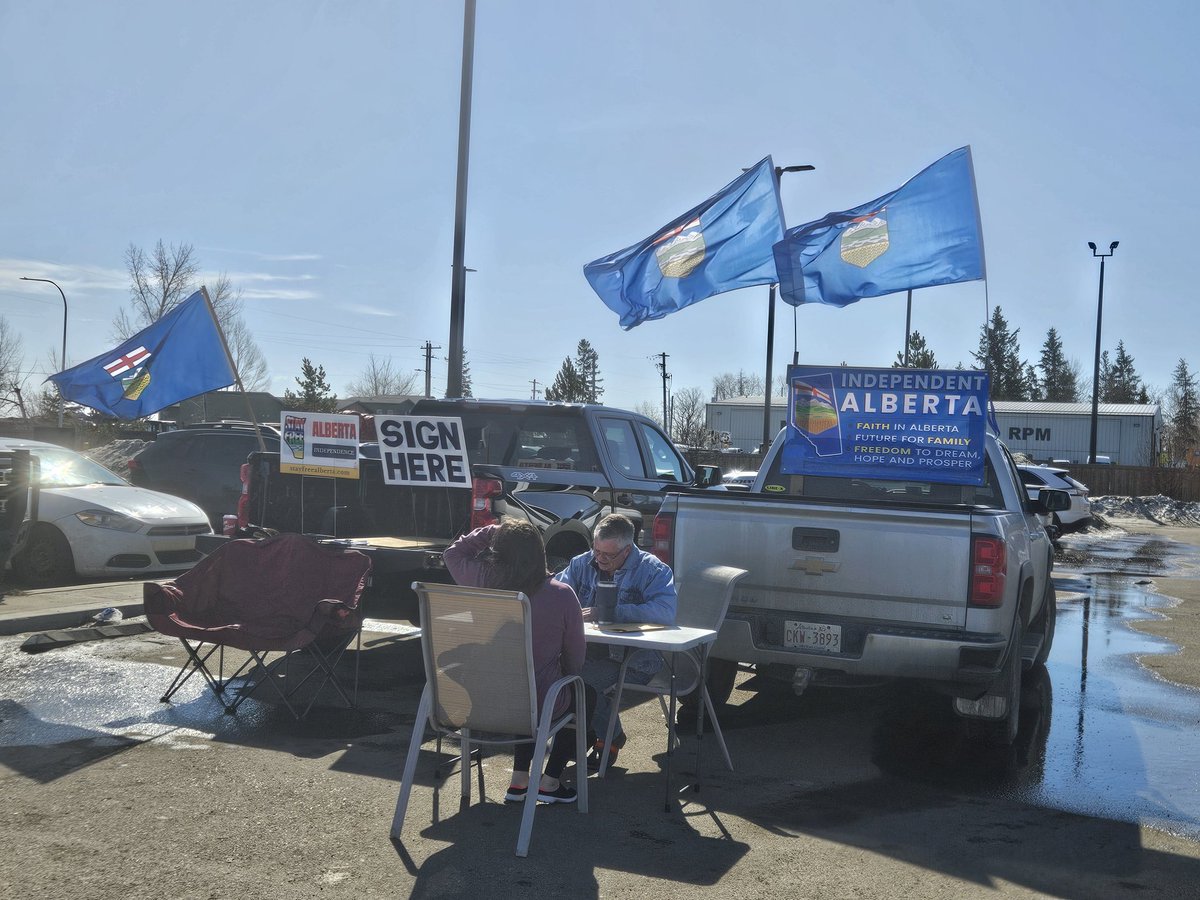 Chris Minister of Smartarsery tweet media