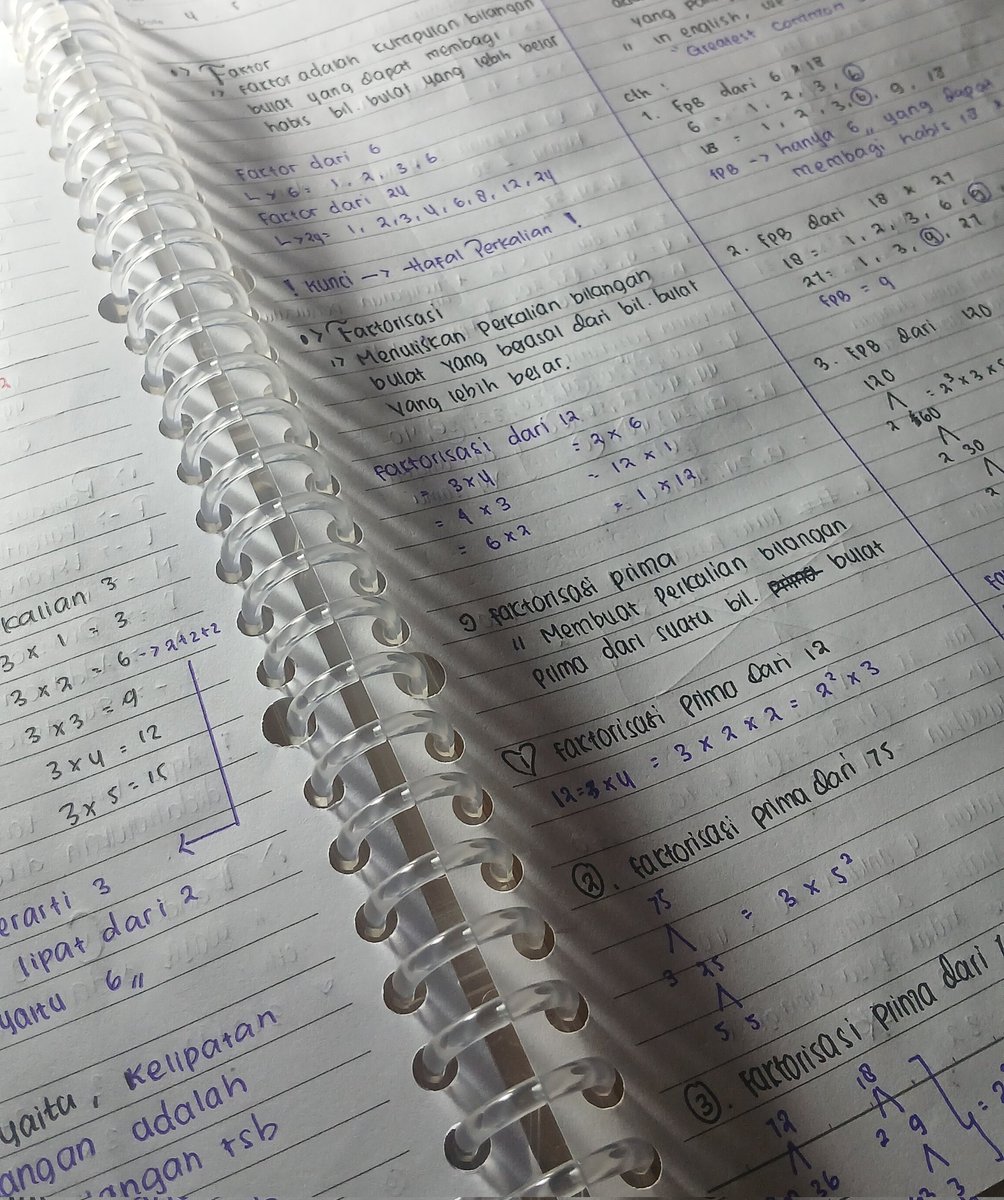 cheerfuwlie's tweet photo. (04/04/26) — hari ini belajar fundamental mtk fpb, kpk dan faktorisasi karna udah lupa bangey nih caranya, tapi it's okay lah ya. rencana mau belajar lama tapi apalah daya dari siang ke malam ketiduran  🫠 https://t.co/6RdkasAWtA