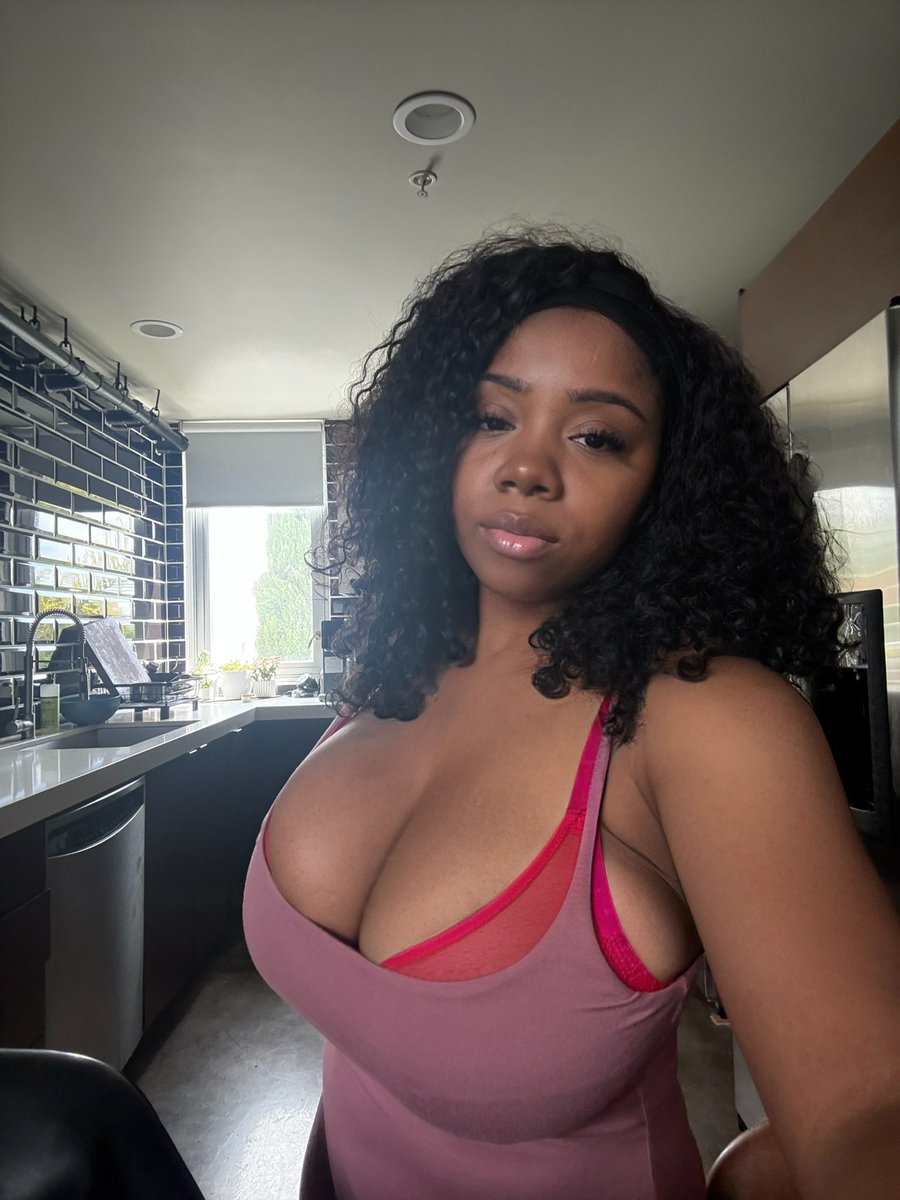 Aniya ★ tweet media