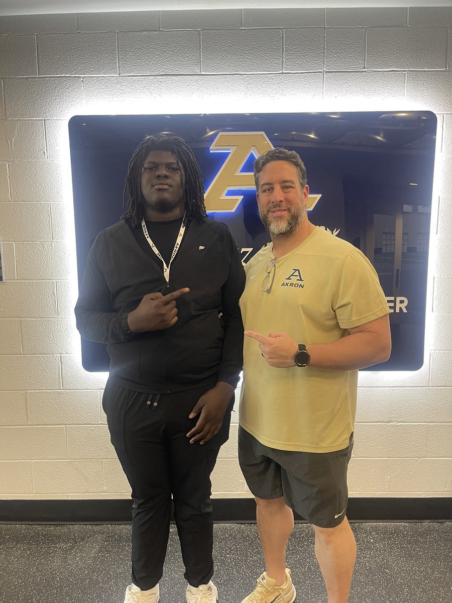 Jscetching74's tweet photo. After a great visit and conversation with @coach_j_rod I am blessed to have Earned my first division one offer from @zipsfb
@coachjohnson302
@ZacharyBlum1
@countrey_52
@Bubba_Kemp 
 @BallCoachJoeMo
@ncaafnation247
@briandohn247 https://t.co/hTSnzbLAln
