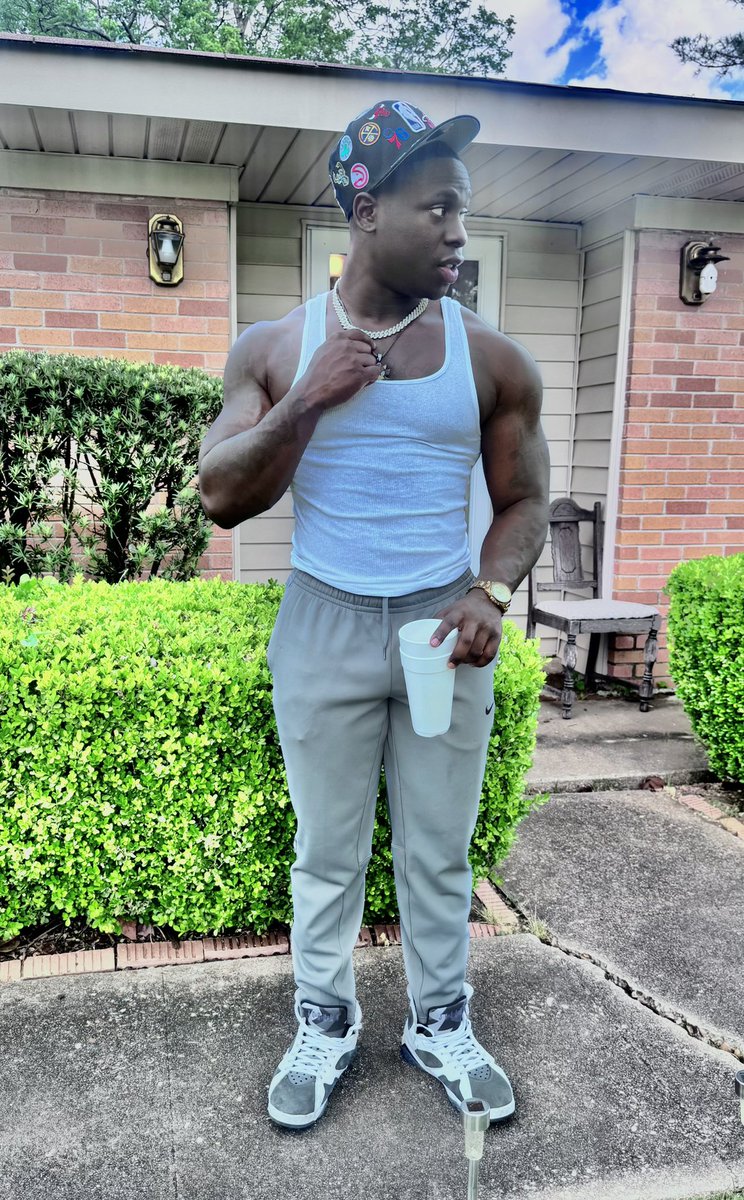 SOL 🧍🏽‍♂️ tweet media