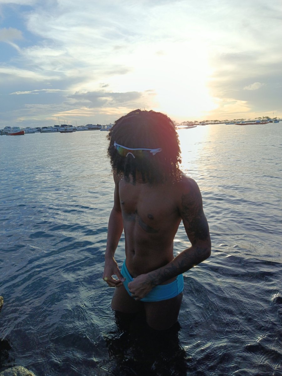 Summer_boy tweet media