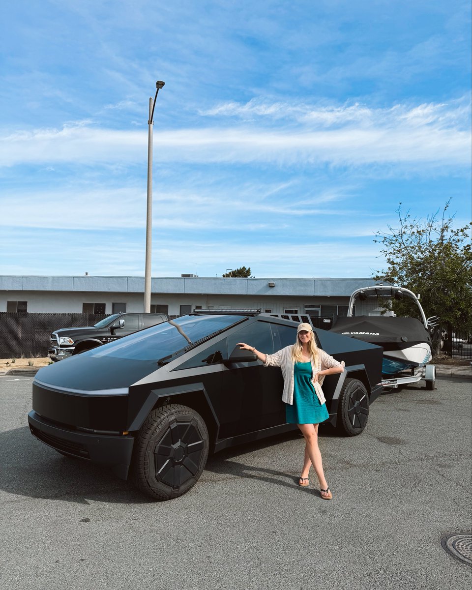 Techie Dani tweet media