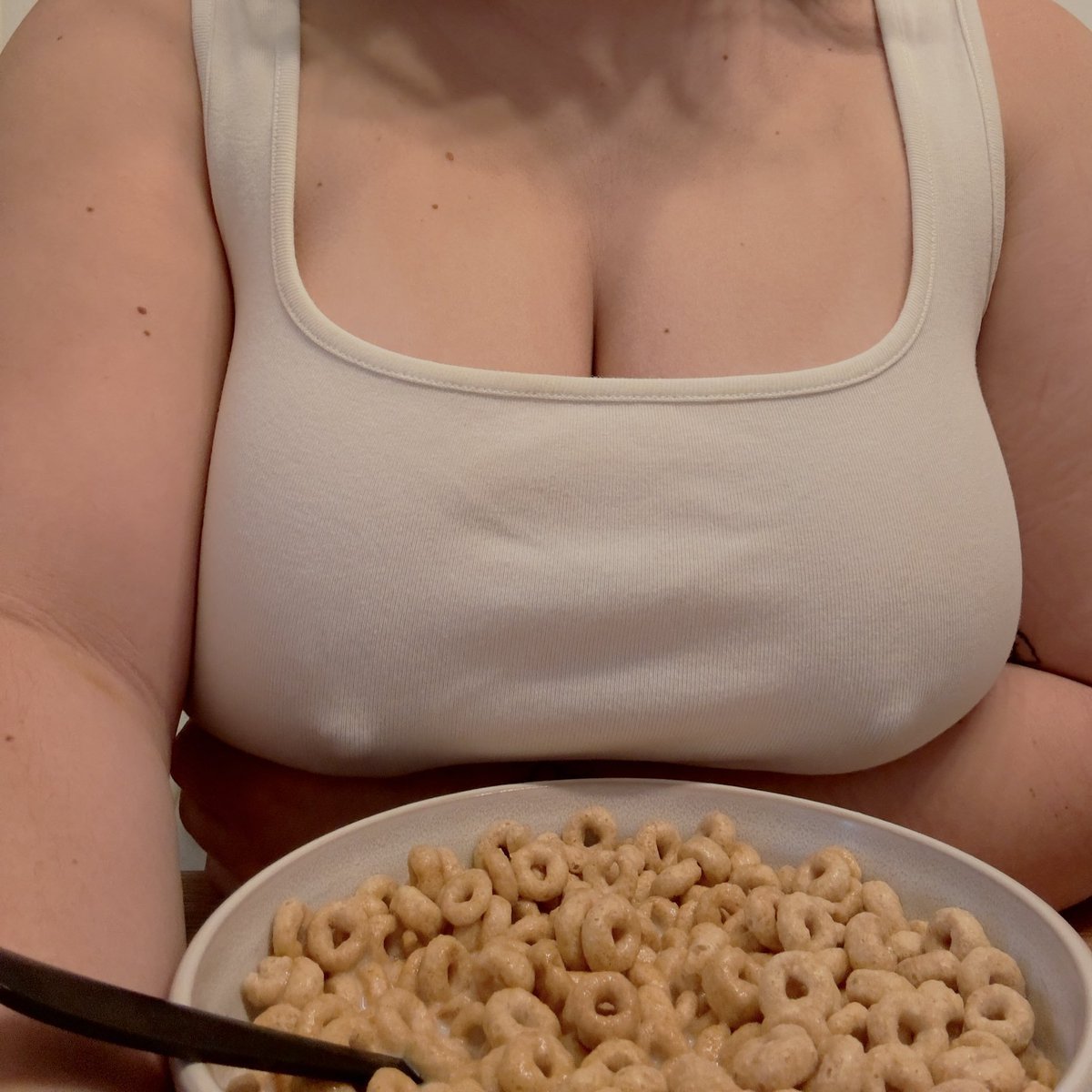 Kira Kline tweet media