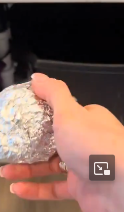 justinseans tweet media