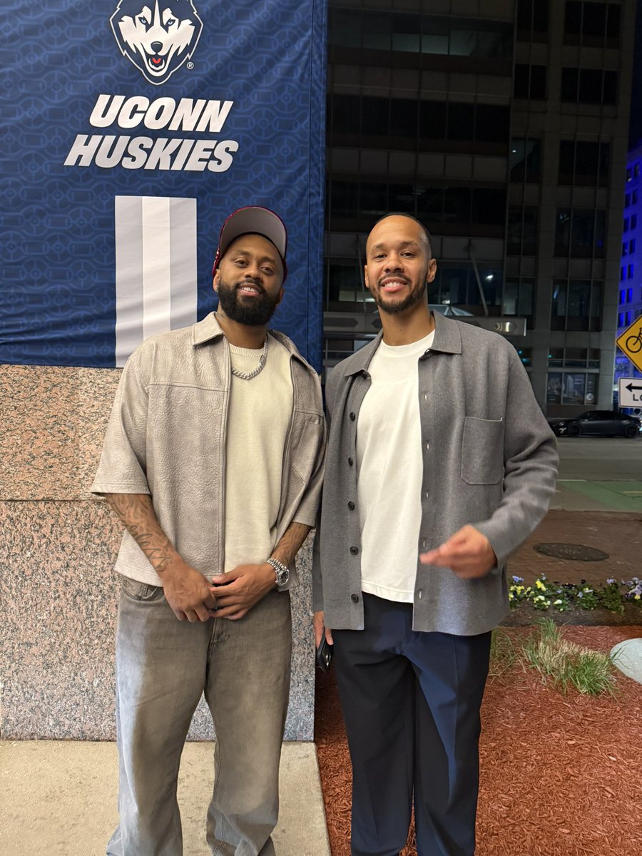 UConn Alumni tweet media