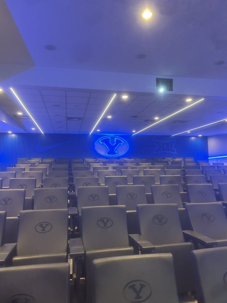 koa🏈🐐🐐 tweet media