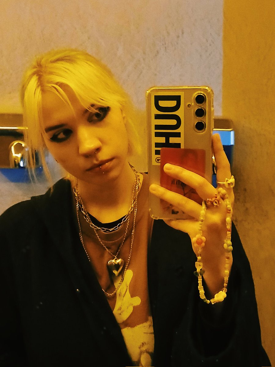 sasha barksexybark tweet media