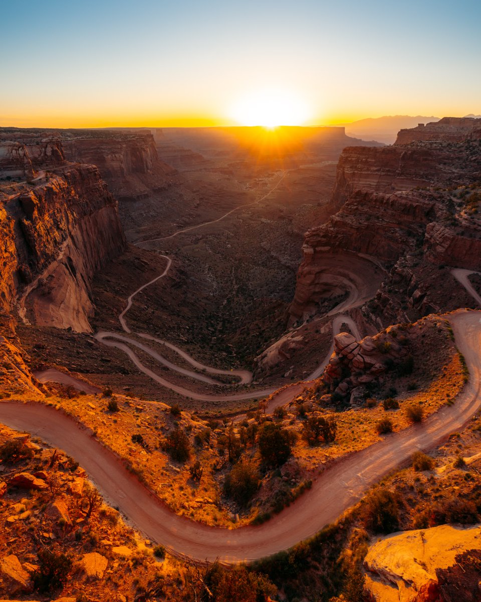 The Earth tweet media