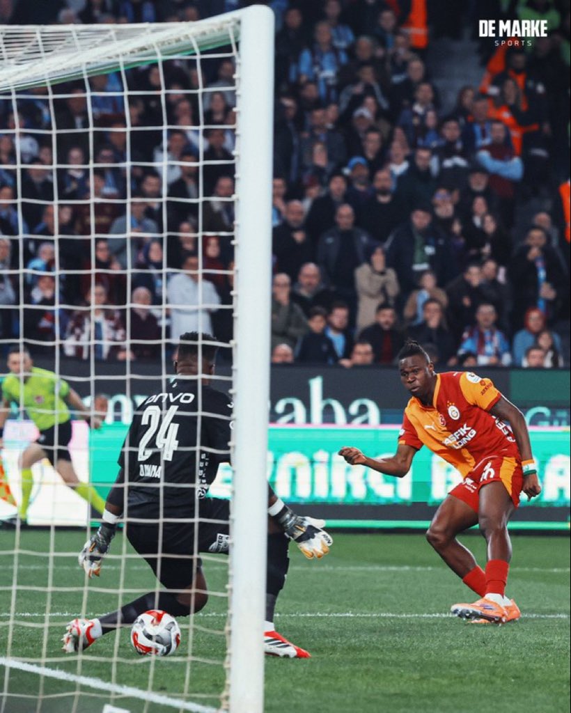 Peşindeyiz Galatasaray! tweet media