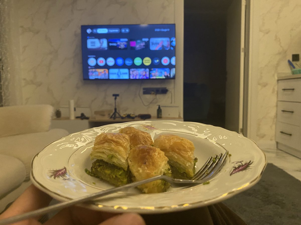 Hello Ben Gumball tweet media