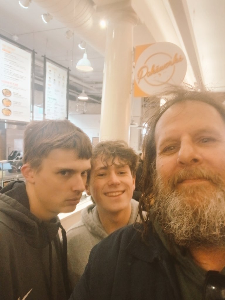 Robertaliston tweet media