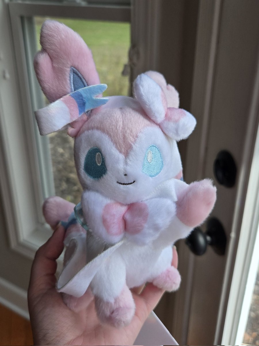 Moon 🌙 on bsky tweet media