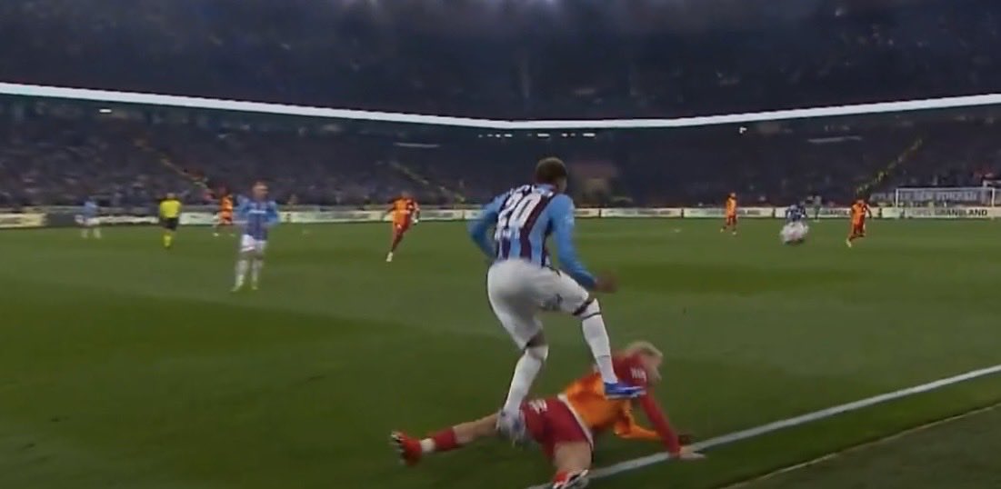 𝐒𝐞𝐥𝐢𝐧 ☆ tweet media