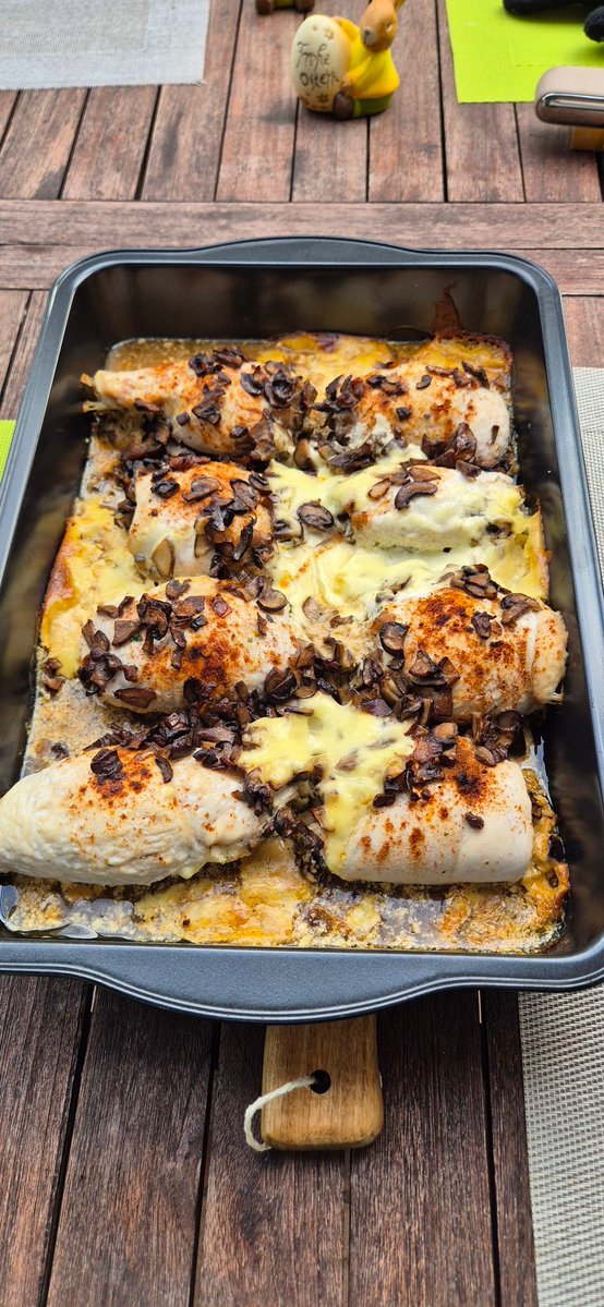 Joergemann's tweet image. Der Tag war gut.

- #Pool fertig, die Saison kann beginnen.
- Im Garten gewerkelt.
- Lecker Essen gemacht

Und somit #Prost🍻 Ihr Säcke #entstressen