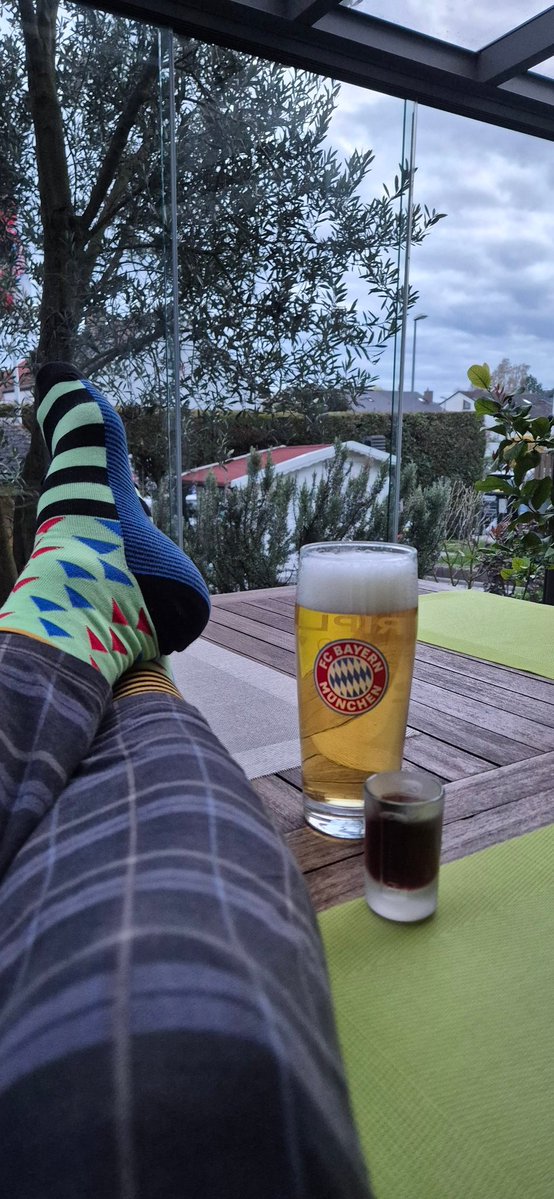 Joergemann's tweet image. Der Tag war gut.

- #Pool fertig, die Saison kann beginnen.
- Im Garten gewerkelt.
- Lecker Essen gemacht

Und somit #Prost🍻 Ihr Säcke #entstressen