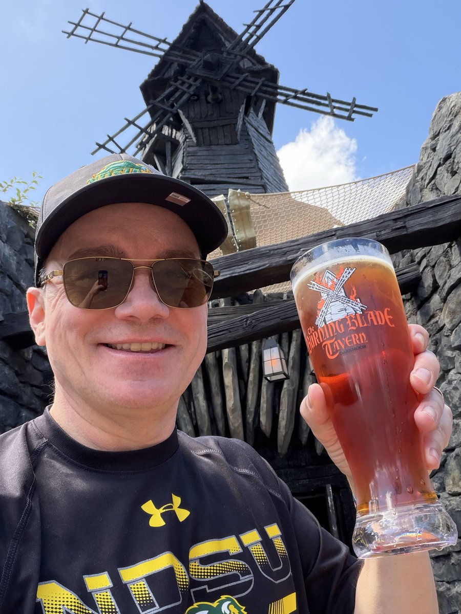 Bobcat Man tweet media