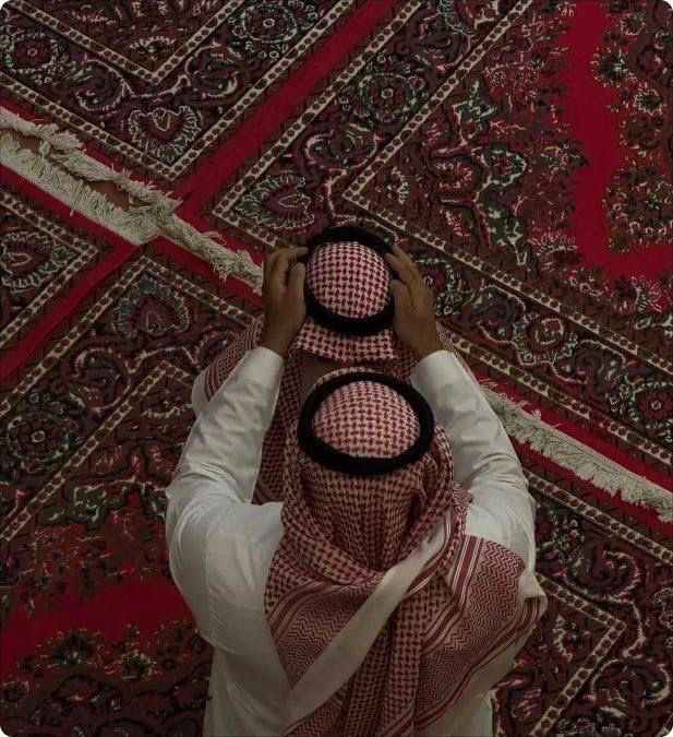 اعشق الاحترام والتقدير ولا أحب تجاوز الحدود
احب الحريه
لكن لها عندي حدود
طيبتي مع الكل هذا ليس غباء بل تربيه
واصول
وعزة النفس ليست لساناً ولا طبعاً متكبراً عزة النفس ان تبتعد عن كل ما يُقلل من قيمتك :
فسلام لمن رد السلام ❣️