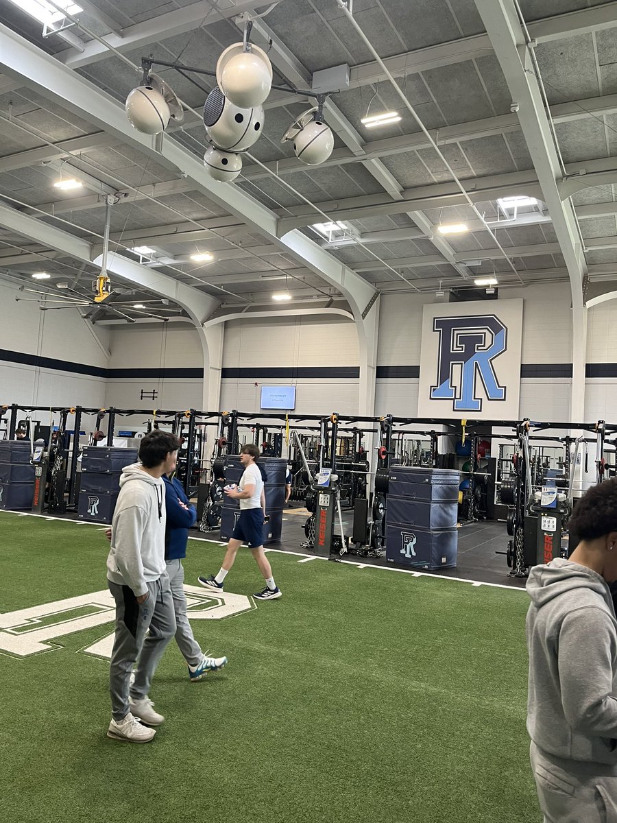 Jason_Casey413's tweet photo. Had a great time @RhodyFootball today. Can’t wait to be back for a game!
@ChrisLorenti @coachflem @CoachMartinESA @ESAofMass @jackcaseysr @Watson_718 @ValdamarTBrower @NE6FB_Recruits https://t.co/2U0tNQoUy8