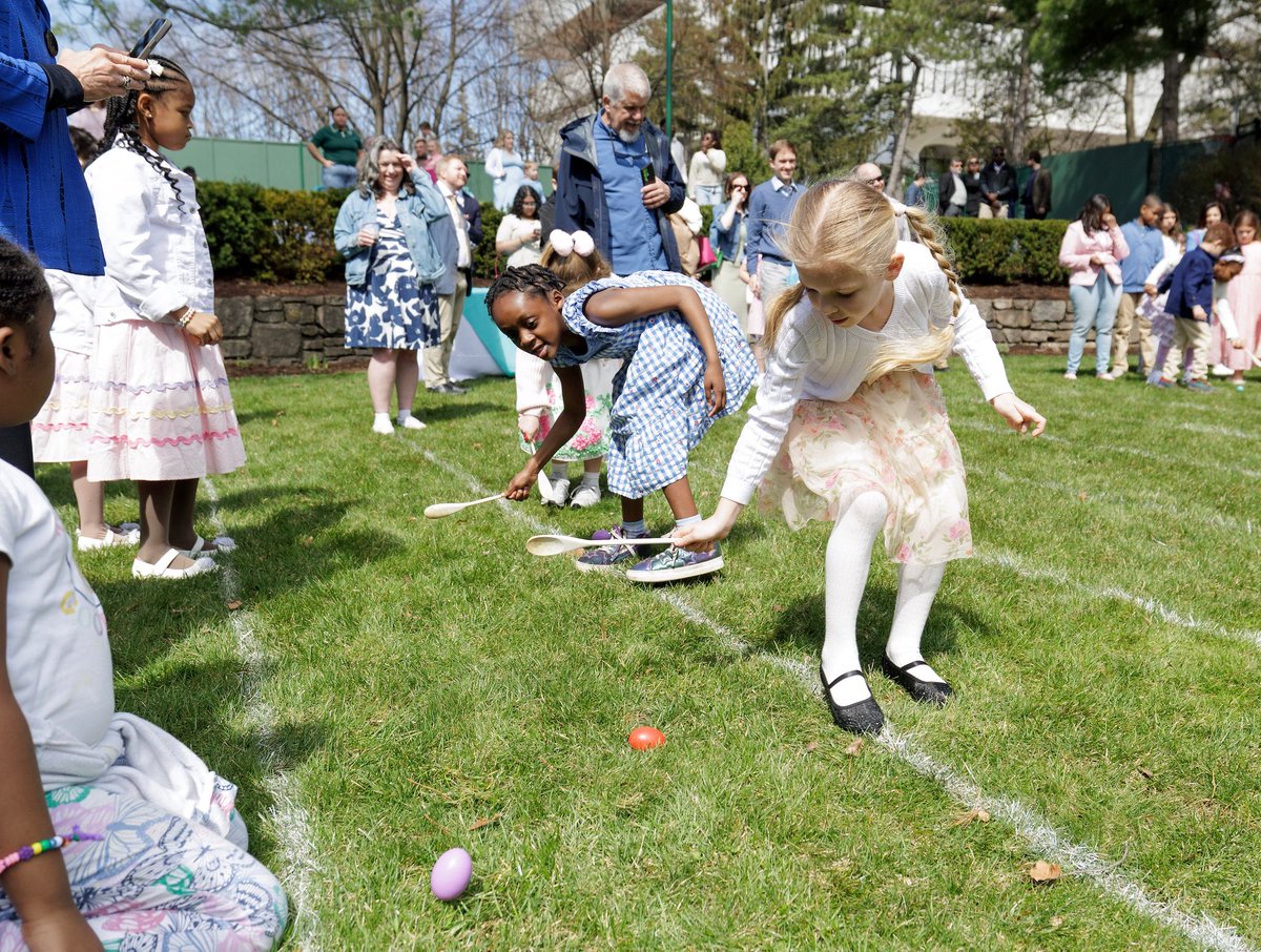 Governor Kathy Hochul tweet media