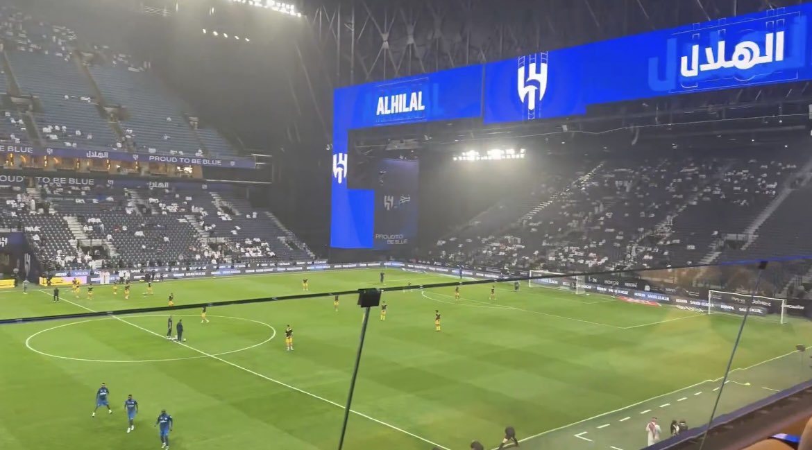 أشكل العنزي I make up (ملك التوقعات) tweet media