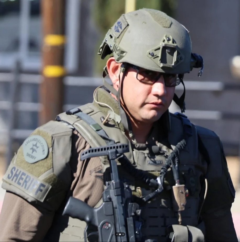 Ex_Libris tweet media