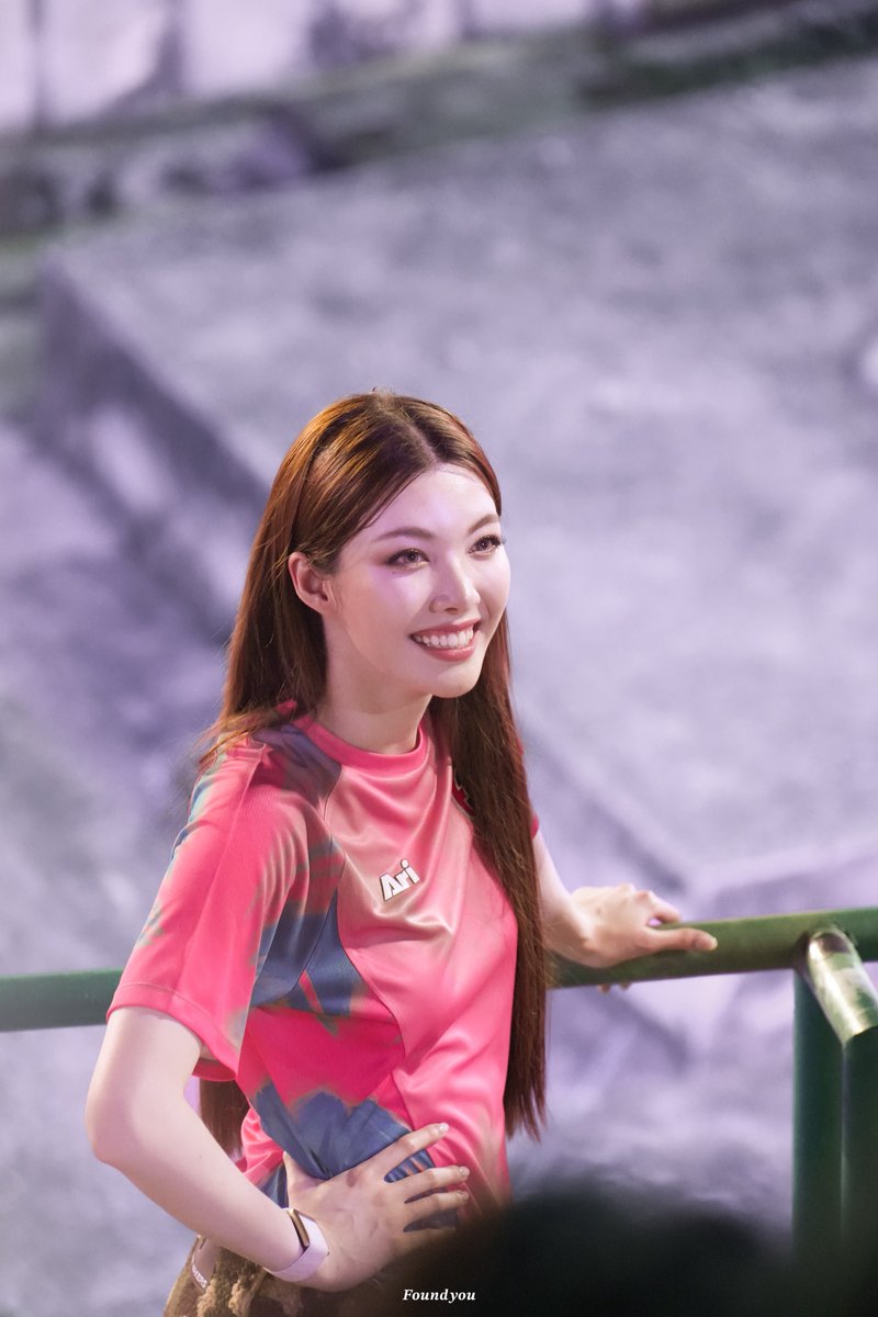 𝑭𝒐𝒖𝒏𝒅𝒚𝒐𝒖 tweet media