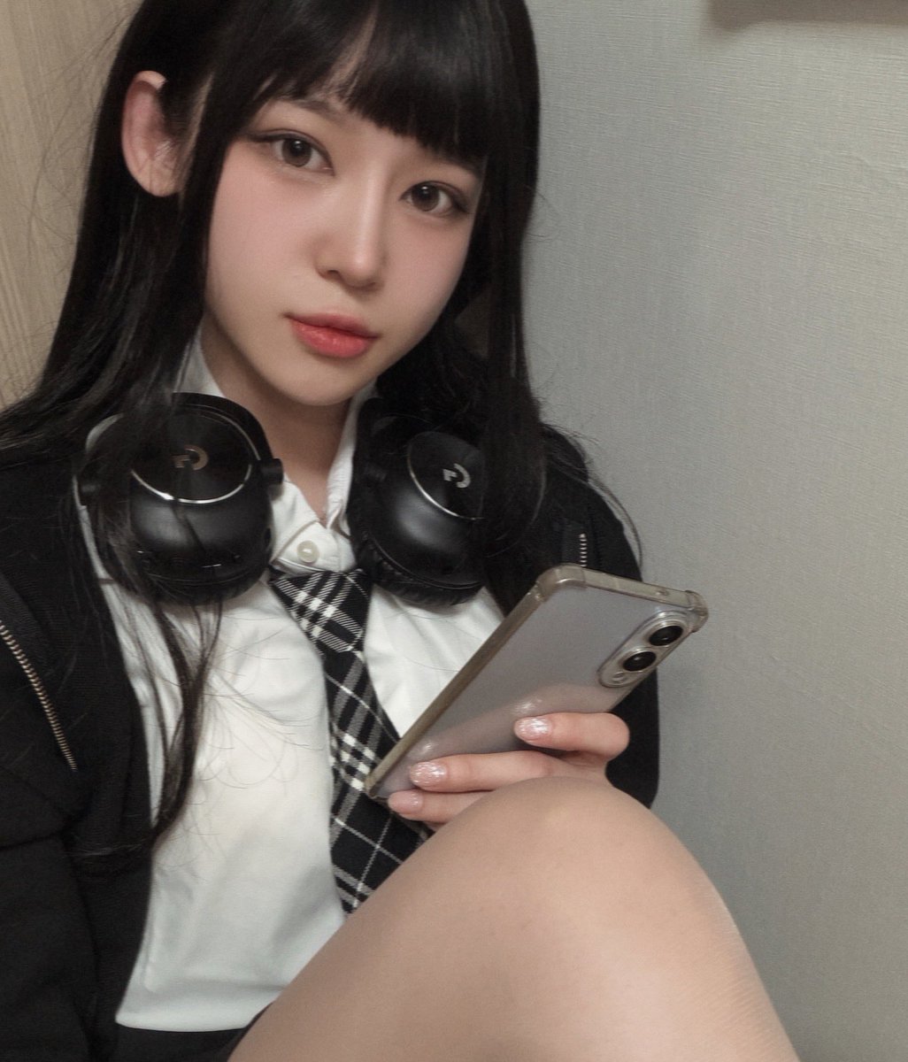 윤예하 tweet media